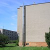 Montáž systémového třívrstvého fasádního komína Izoterm firmy Izomat v Kuřimi.